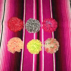 Bundle of 6 hair accessories